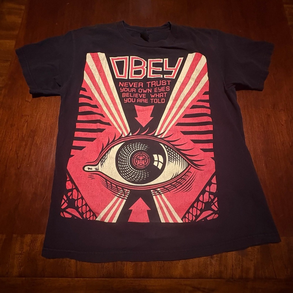 OBEY Eye Propaganda Graphic T-Shirt "Never‎ Trust Your Own Eyes" Size M Black